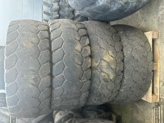 20.5R25 Bridgestone